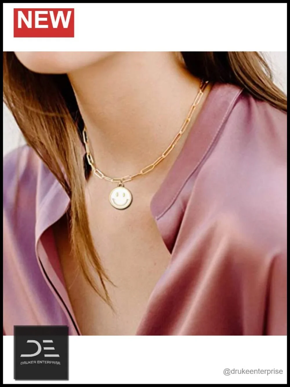 Smile Pendant Necklace Paperclip Chain Cute Round Pendant Preppy Jewelry for